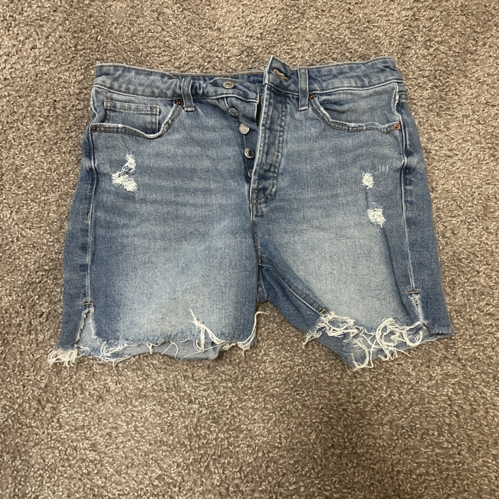 Old Navy High-Rise OG Straight Denim Shorts Size 8 Blue Distressed Frayed Womens